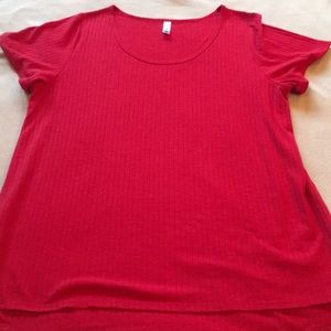 LuLaRoe True Red Ribbed Material Classic Tee